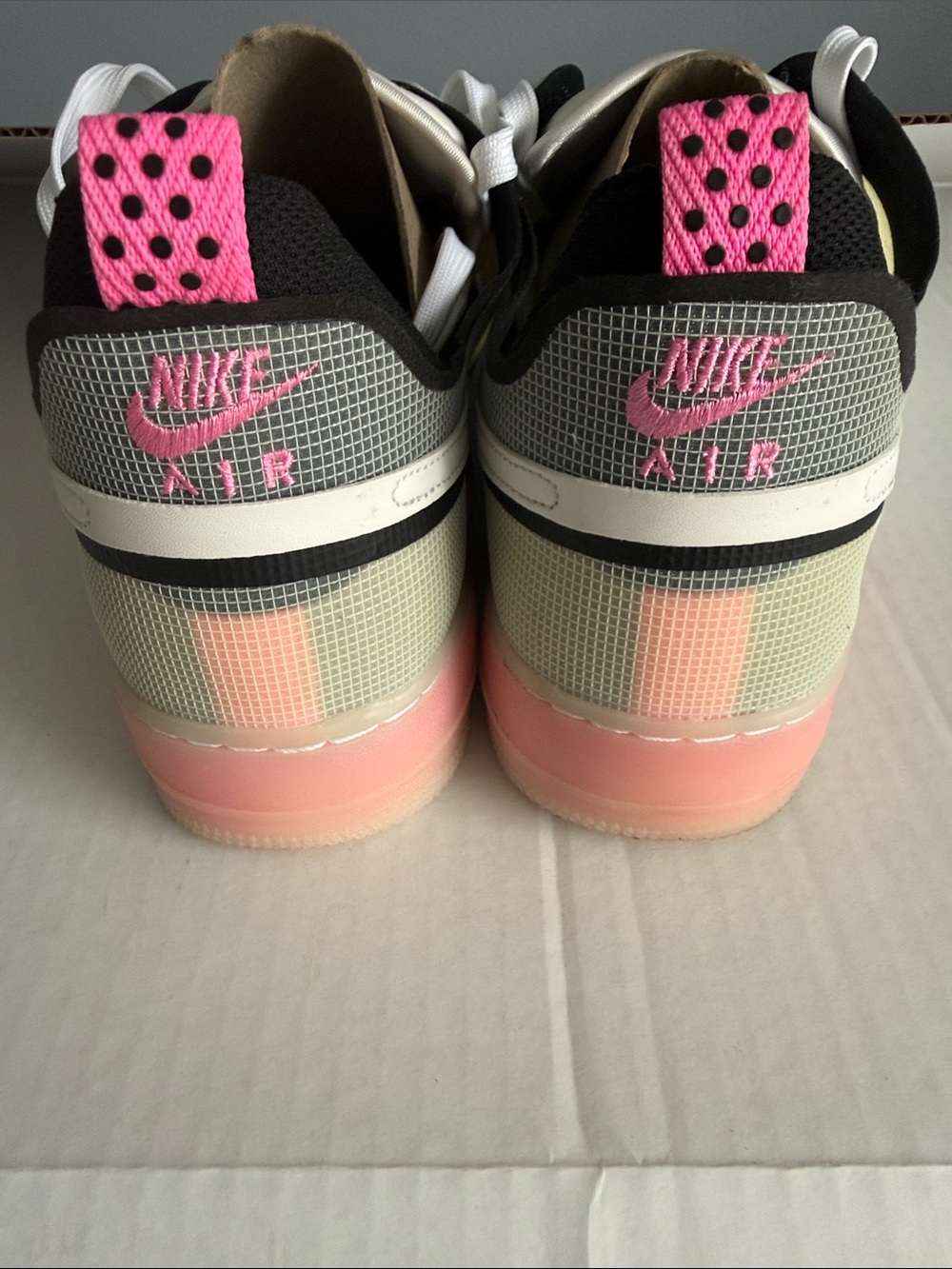 Nike Air Force 1 Low React white Black Pink Spell Sz 15 Like New - Picture 6 of 10